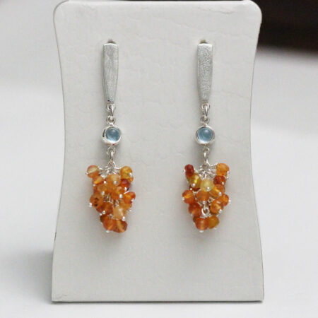 Topaasi-karneoli-korvakorut